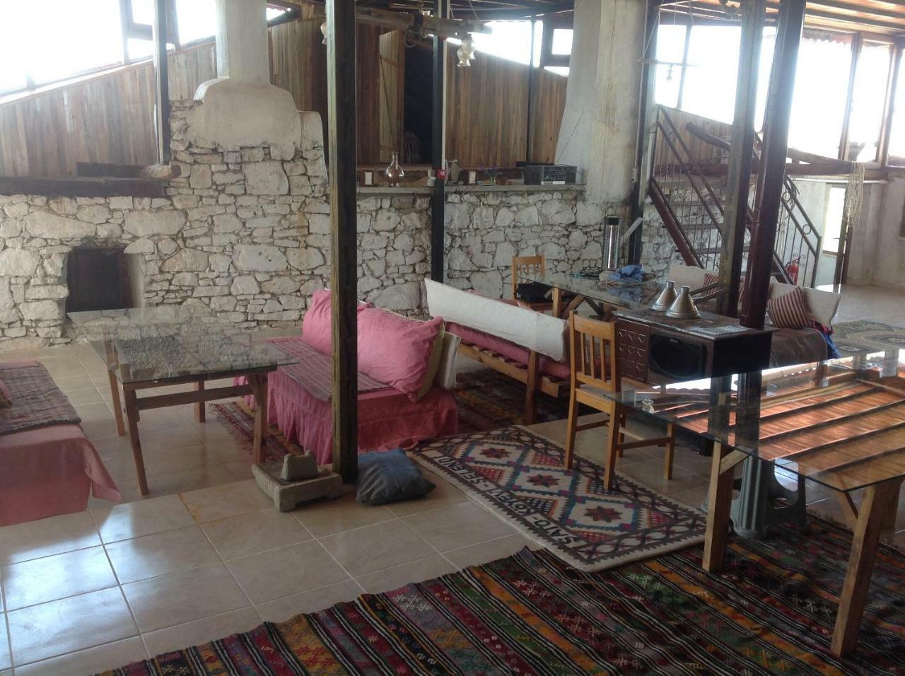 Hotel Sato Koeyevi-Selendi Exteriér fotografie