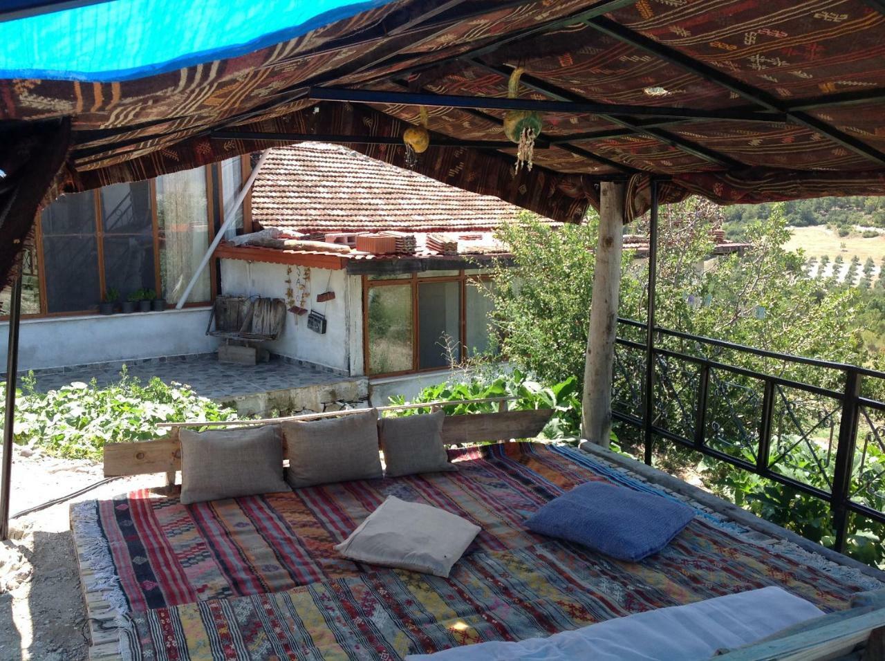 Hotel Sato Koeyevi-Selendi Exteriér fotografie